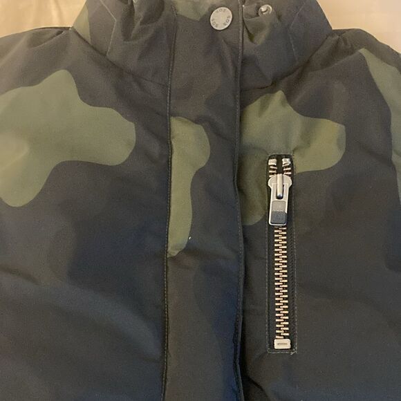 SOS Black Snow Woman’s Goose Down Puffer Ski Vest in Camouflage Print. Size XS. - Picture 4 of 11